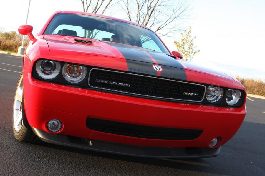  Dodge Challenger SRT8 2008 года  (фото 307 из 356)